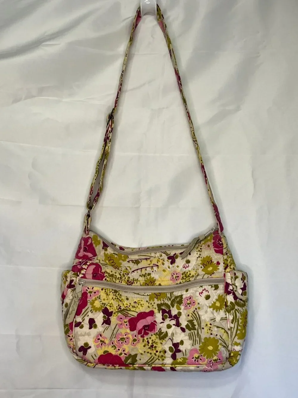 Vera Bradley On The Go Crossbody Purse Retired Make Me Blush pattern Pink Green